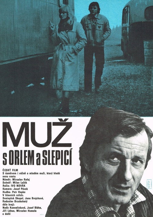 Muž s orlem a slepicí poster
