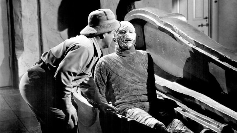 Abbott and Costello Meet the Mummy still 3
