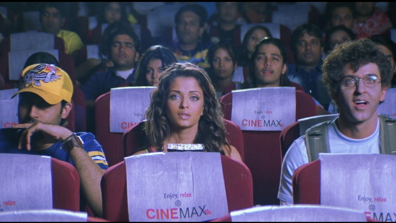 Dhoom 2 still 6