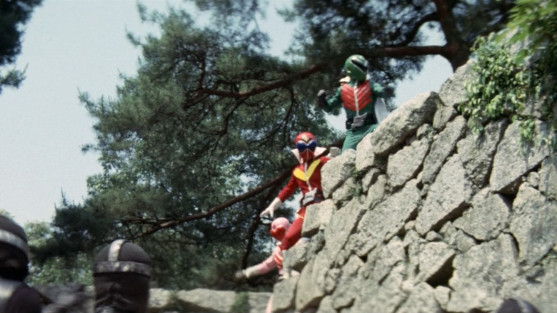 Himitsu Sentai Gorenger: The Bomb Hurricane! still 7