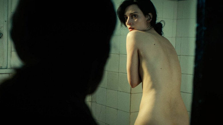 Viktoria still 3