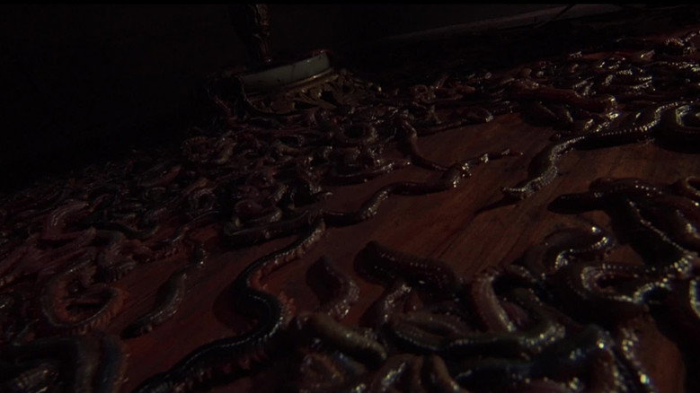 Squirm still 5