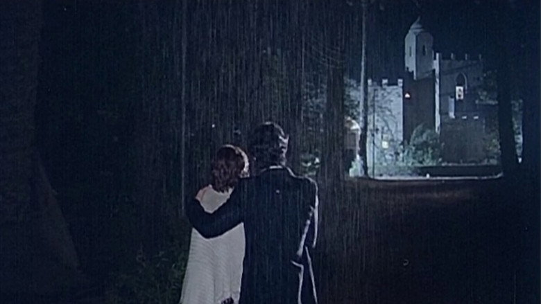 Fangs still 6