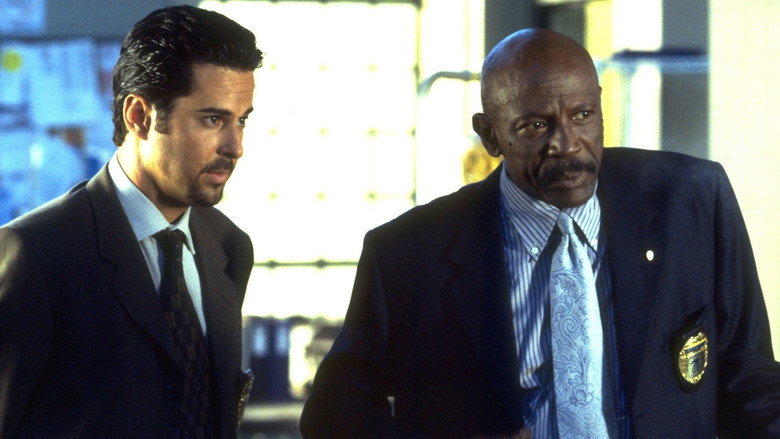 The Inspectors 2: A Shred of Evidence still 1
