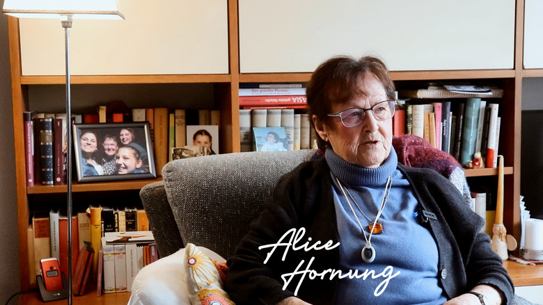 Alice and Horst still 2