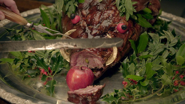A Merry Tudor Christmas with Lucy Worsley still 3