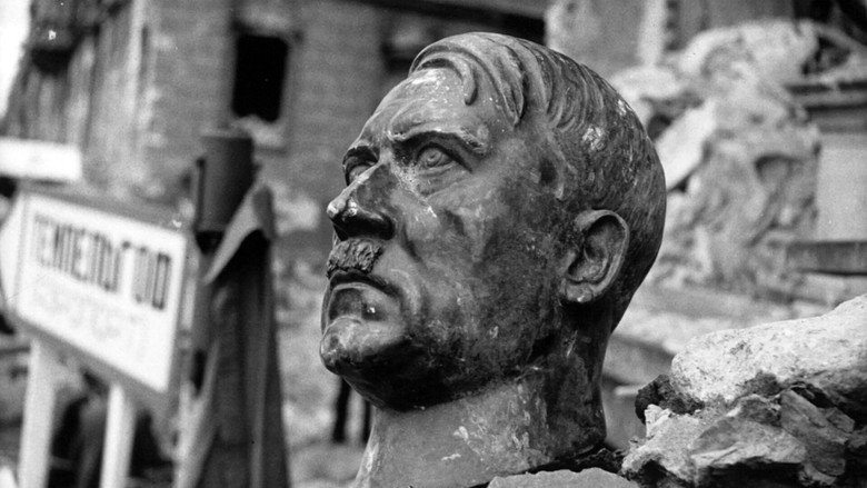Le Mystère de la mort d'Hitler still 4