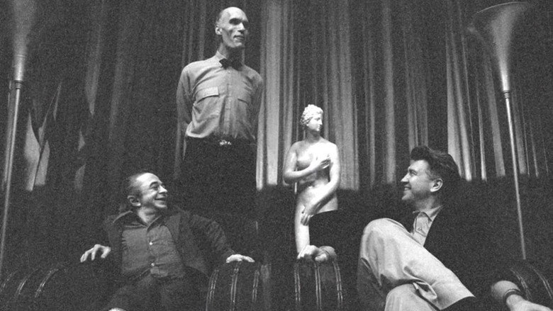 Secrets from Another Place: Creating Twin Peaks still 2