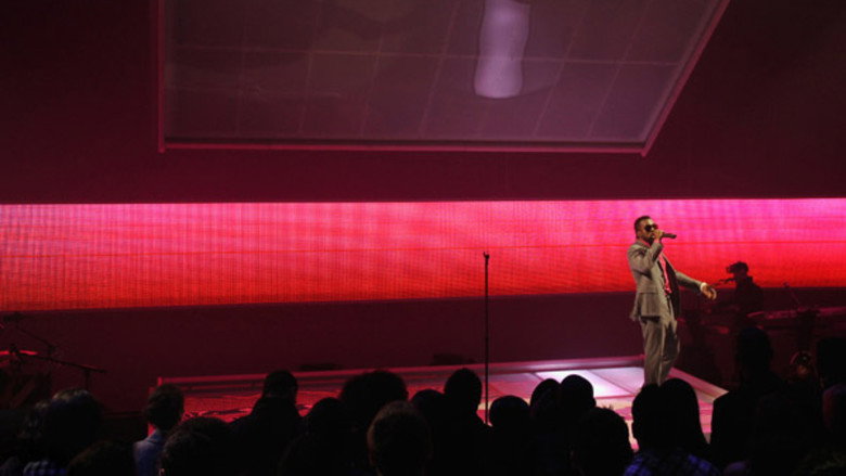Kanye West: VH1 Storytellers still 3