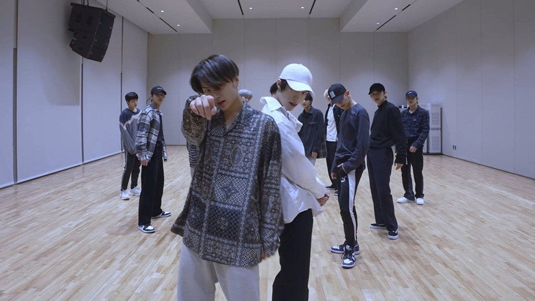 BACKSTAGE: TXT x EN- still 1