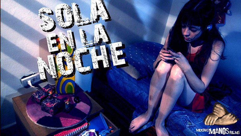 Sola en la Noche still 1