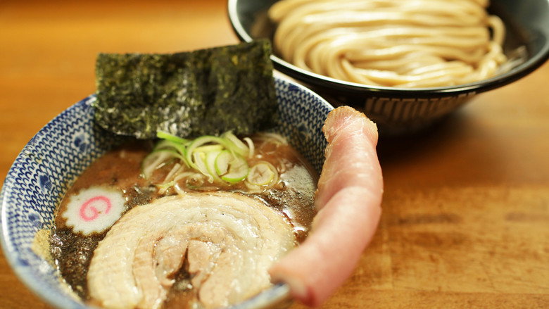 Ramen Heads still 2