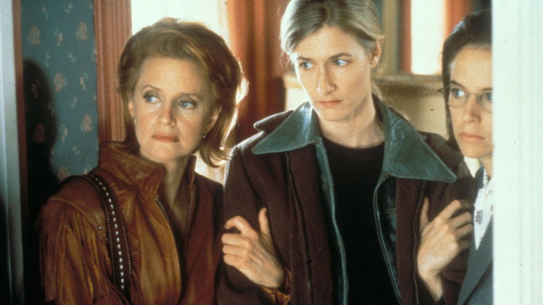 Citizen Ruth still 5