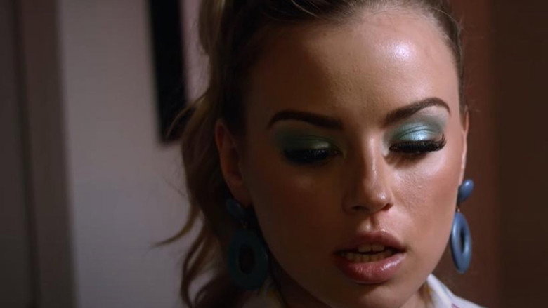 Cassex still 5