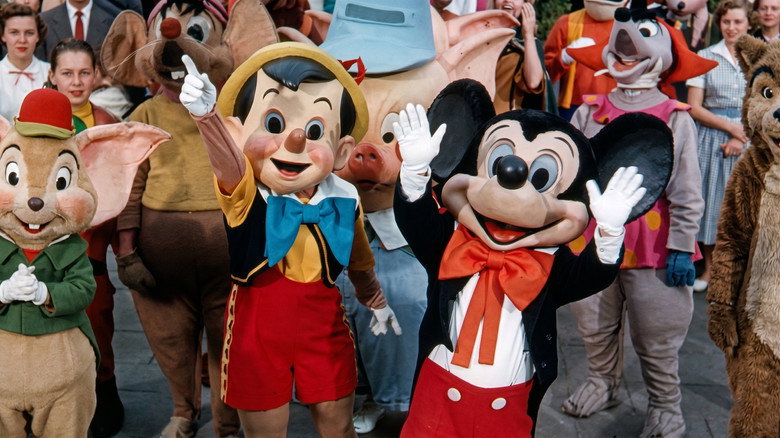 Mickey Mouse Happy Birthday Show still 1