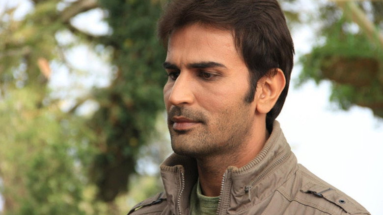 Maazii still 1