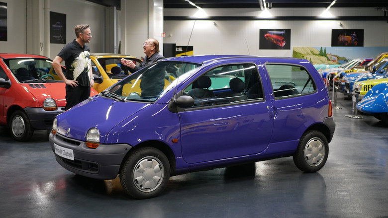 Les Grandes Heures de l'automobile : Renault still 1