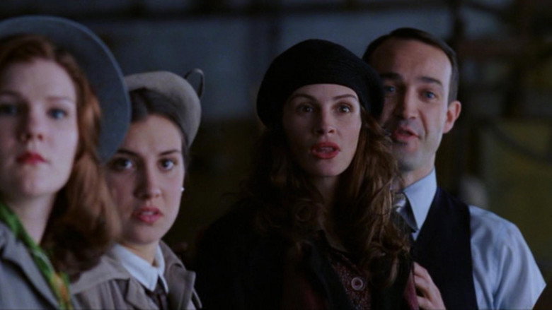 Mona Lisa Smile still 5