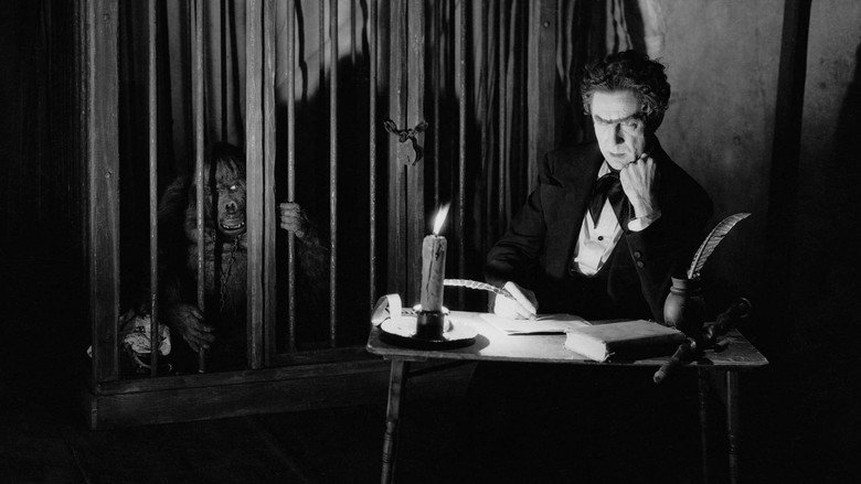 Murders in the Rue Morgue still 2
