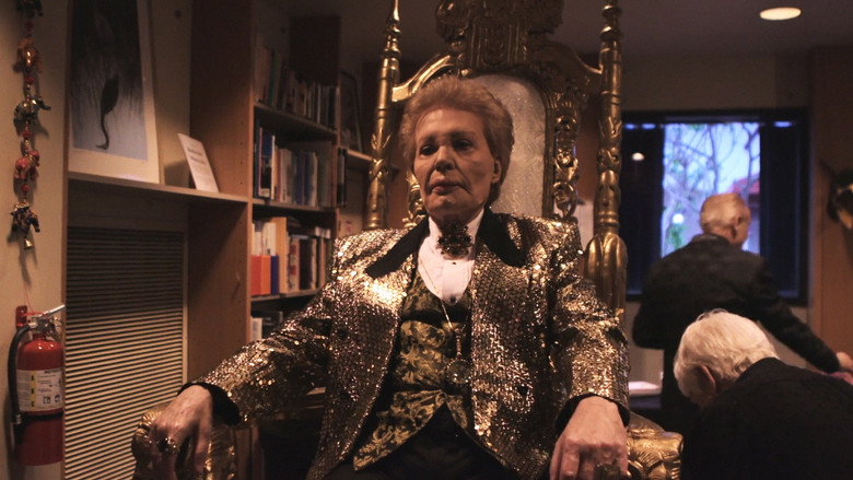 Mucho Mucho Amor: The Legend of Walter Mercado still 6