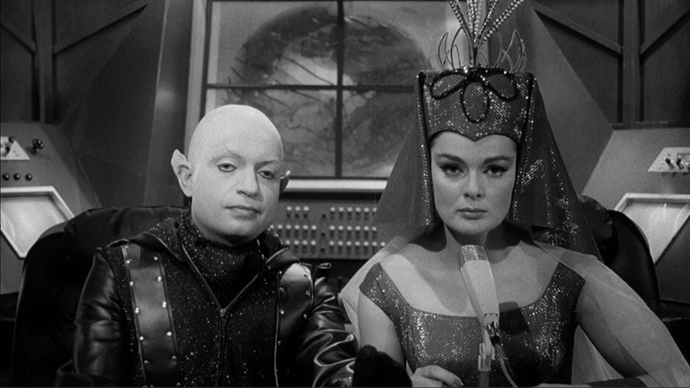 Frankenstein Meets the Space Monster still 3