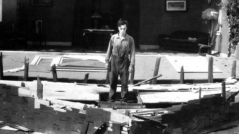 Steamboat Bill, Jr. still 2