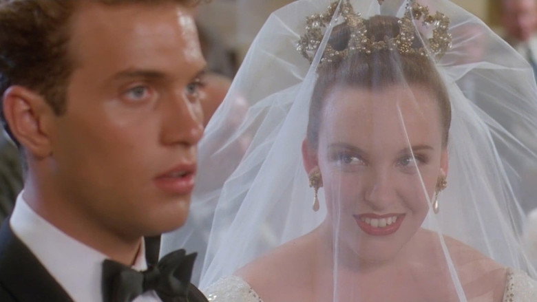 Muriel's Wedding still 5