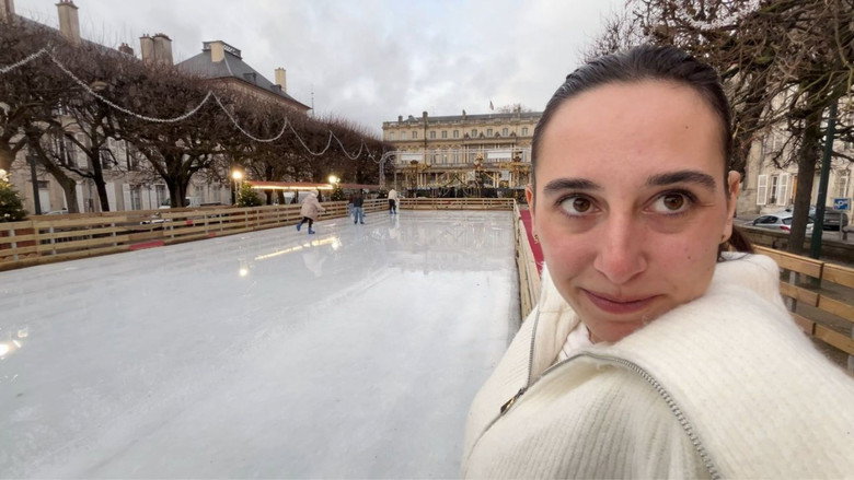 Je ne veux qu'elle still 1