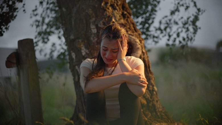 Lizzie still 1