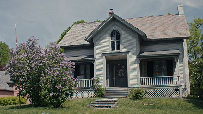 The Witch in the Window still 4
