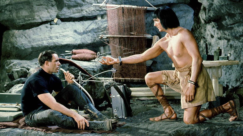 Robinson Crusoe on Mars still 3