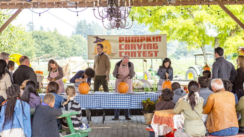 Harvest Love still 8