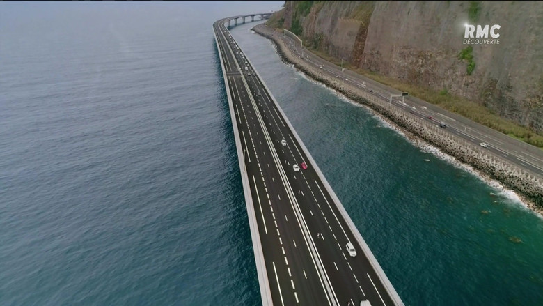 Île de la Réunion - L'incroyable route qui défie l'Océan still 4