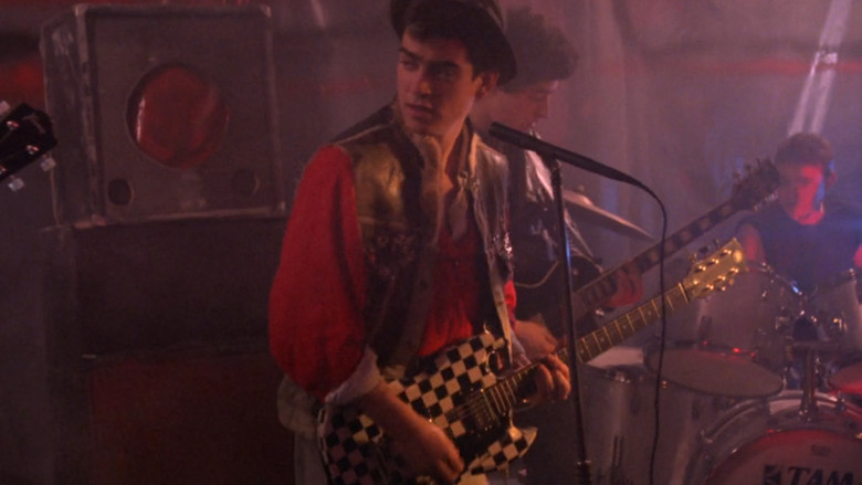 Poppers still 2