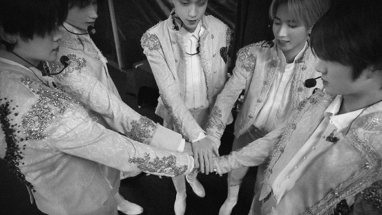 TOMORROW X TOGETHER WORLD TOUR 'ACT:LOVESICK' still 1