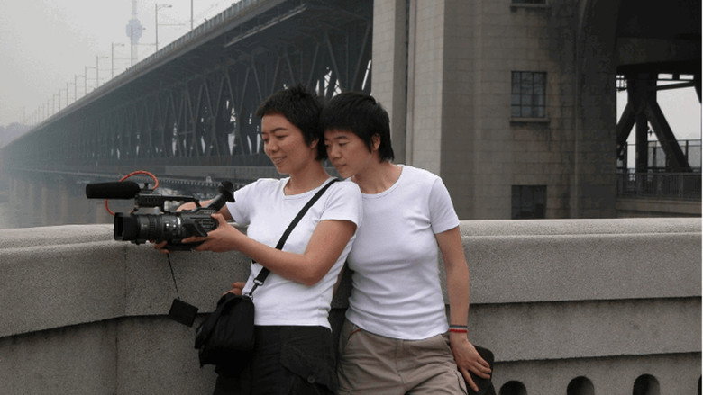 Women 50 Minutes still 1