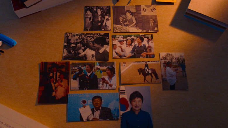 Candlelight Revolution still 4
