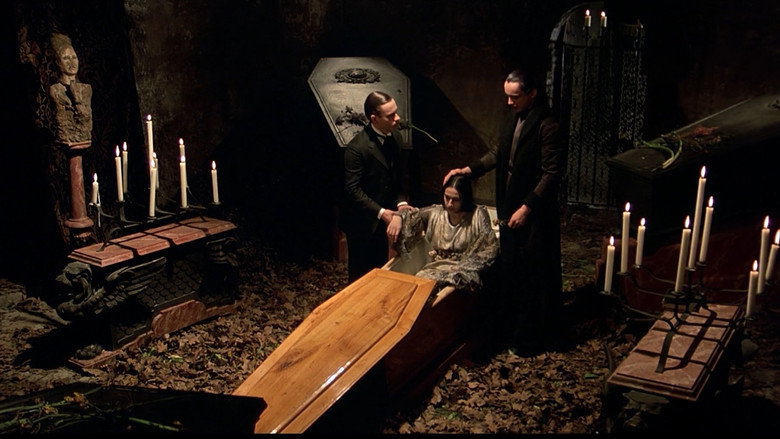 Blood for Dracula still 6