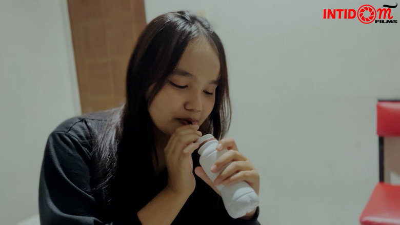 Skenario Kakak Pertama still 2