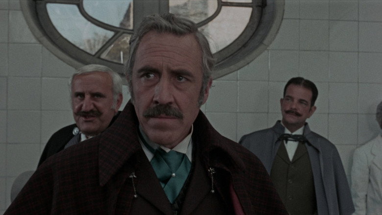 Murders in the Rue Morgue still 2