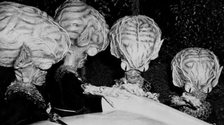 Invasion of the Saucer Men still 8