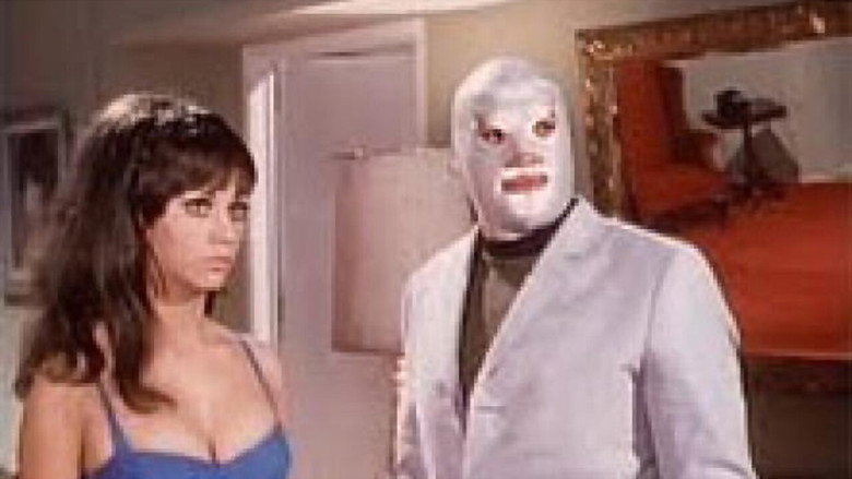 Santo vs. Blue Demon in Atlantis still 2
